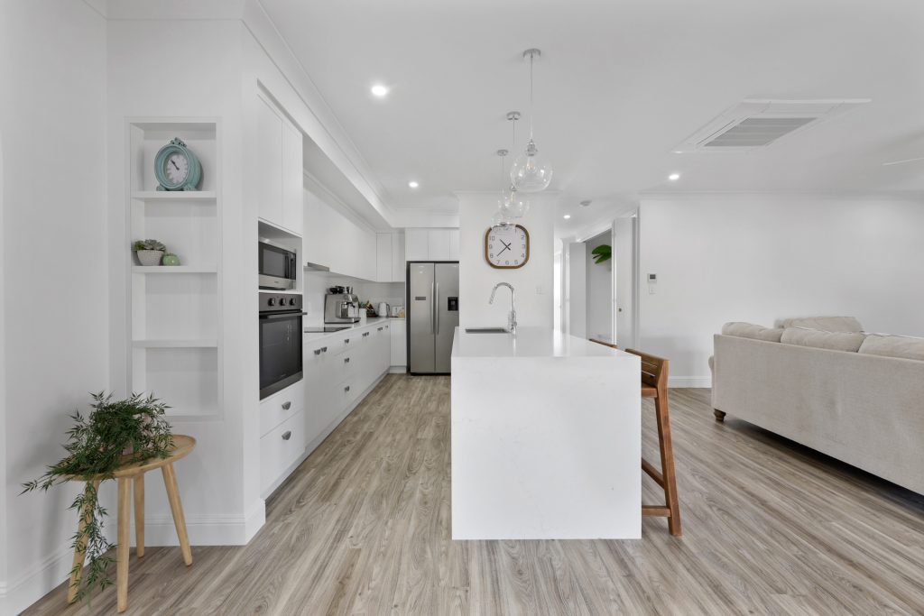 77 Norwood Parade, Beaconsfield, QLD 4740 AUS