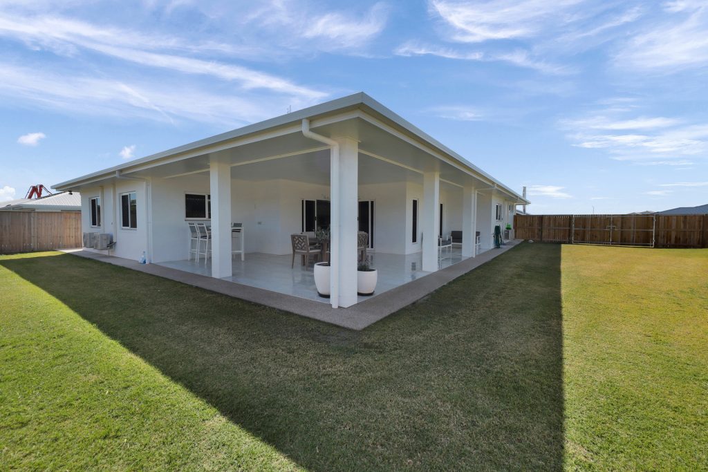 77 Norwood Parade, Beaconsfield, QLD 4740 AUS