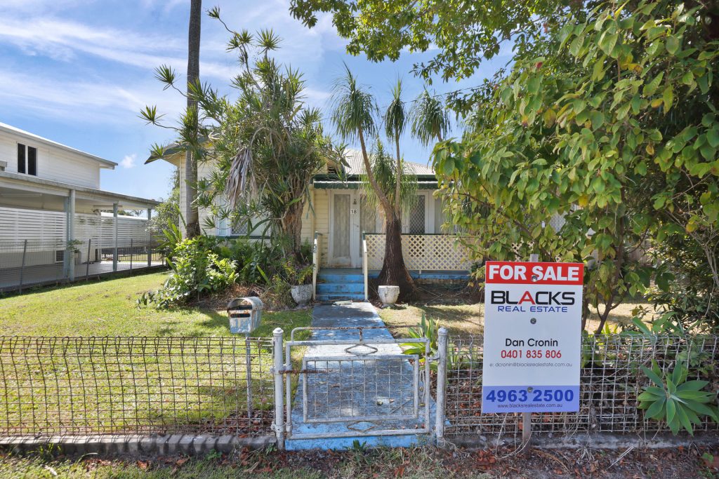 18 Lloyd Street, West Mackay, QLD 4740 AUS