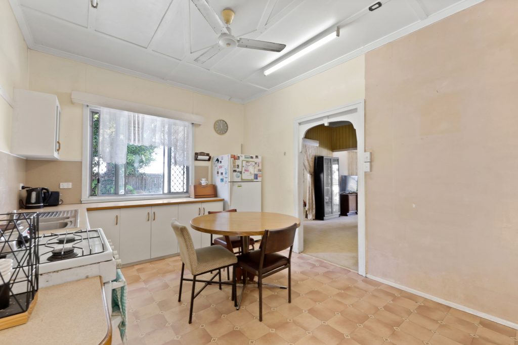 18 Lloyd Street, West Mackay, QLD 4740 AUS