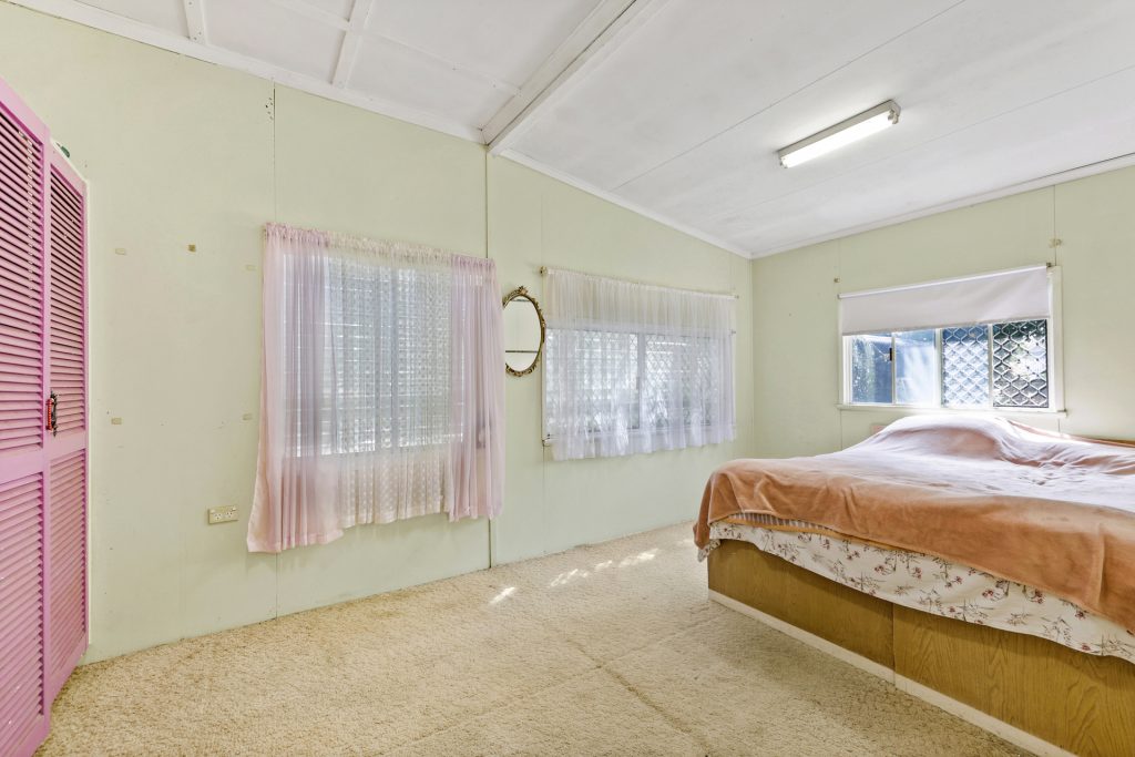 18 Lloyd Street, West Mackay, QLD 4740 AUS