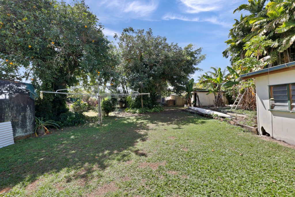 18 Lloyd Street, West Mackay, QLD 4740 AUS