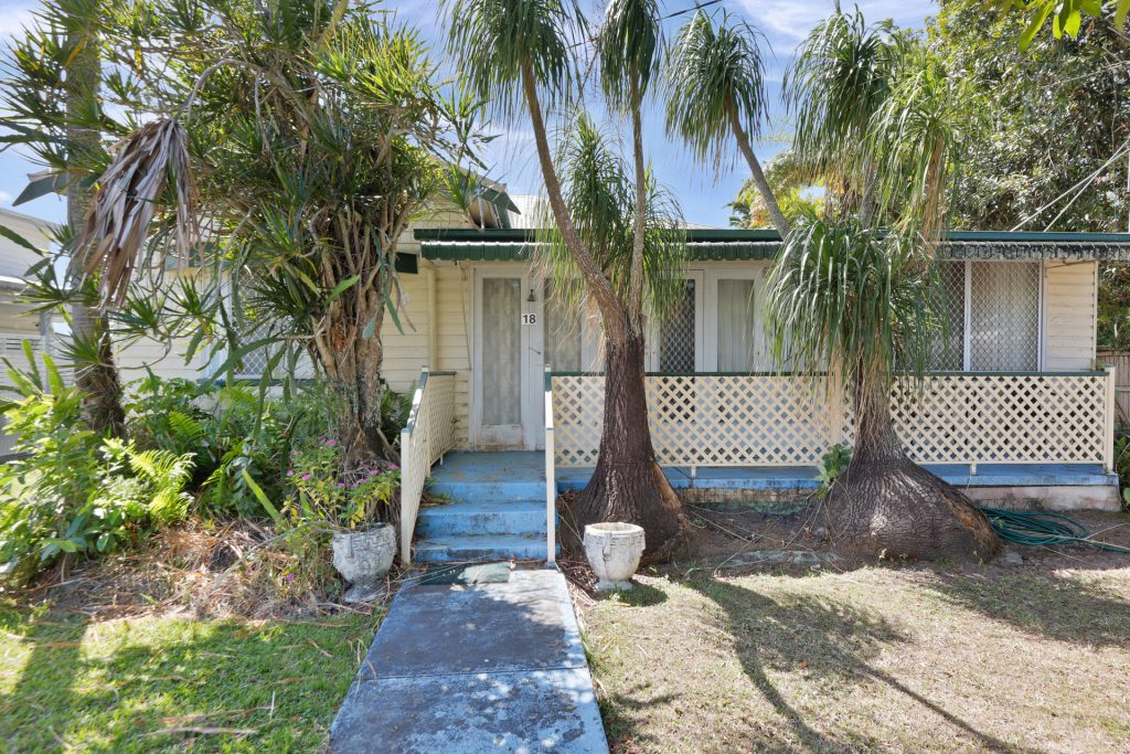 18 Lloyd Street, West Mackay, QLD 4740 AUS