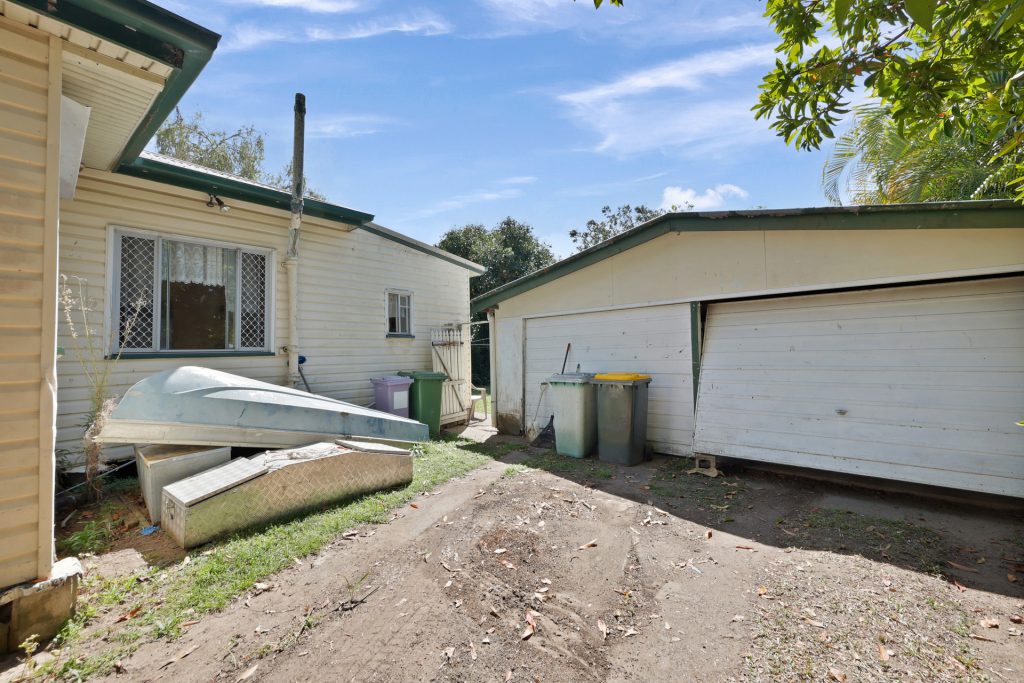 18 Lloyd Street, West Mackay, QLD 4740 AUS