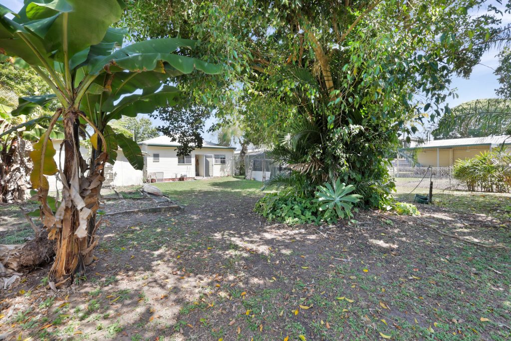 18 Lloyd Street, West Mackay, QLD 4740 AUS