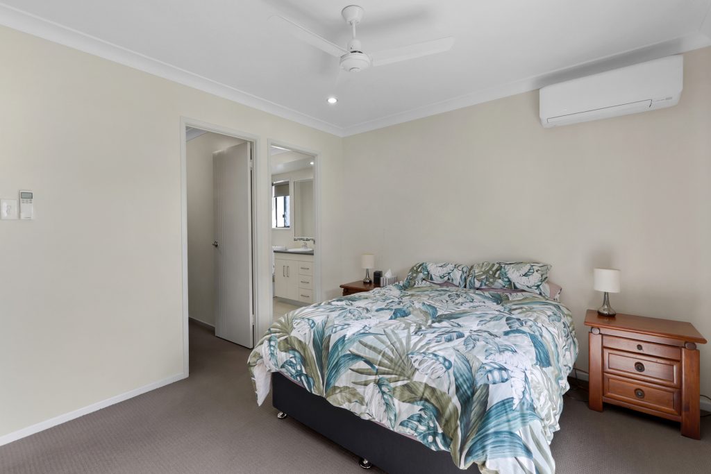 10 Herbert Way, Rural View, QLD 4740 AUS