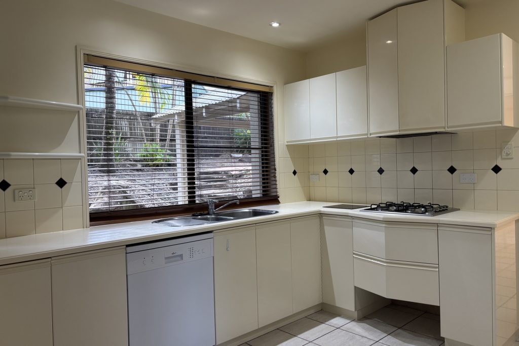 44 Fairmeadow Drive, Mount Pleasant, QLD 4740 AUS