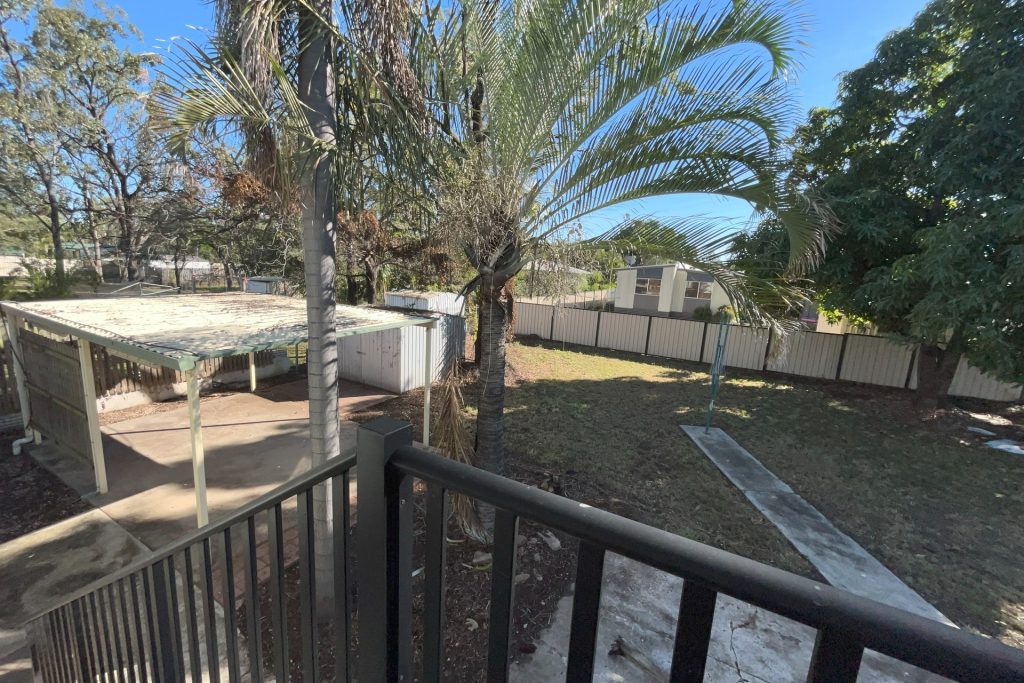 12 Beresford Crescent, Dysart, QLD 4745 AUS