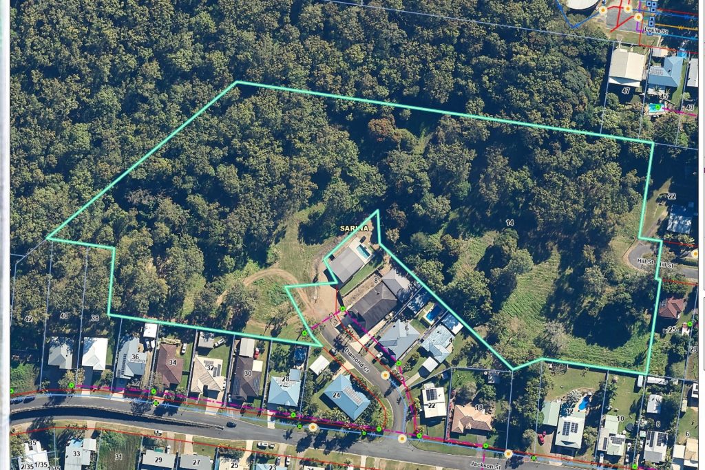 14 Diamond Crescent, Sarina, QLD 4737 AUS