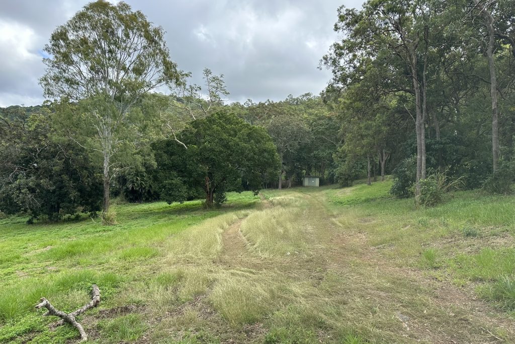 14 Diamond Crescent, Sarina, QLD 4737 AUS