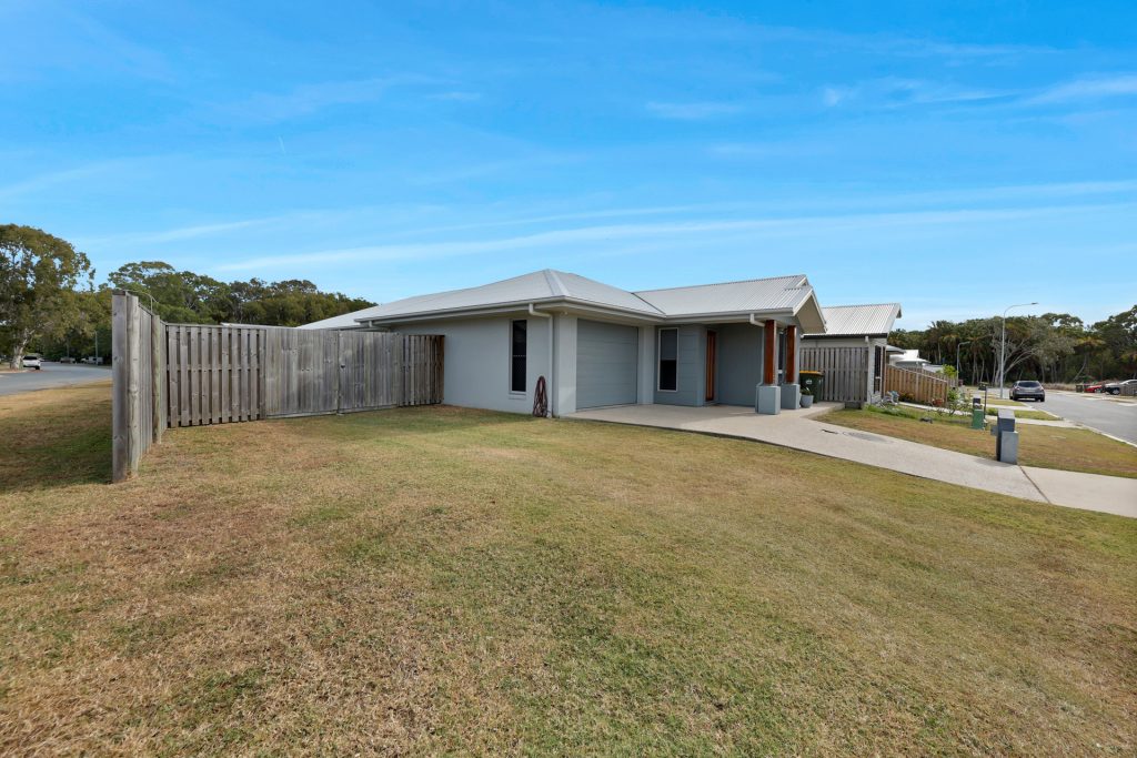 42 Ficus Crescent, Andergrove, QLD 4740 AUS