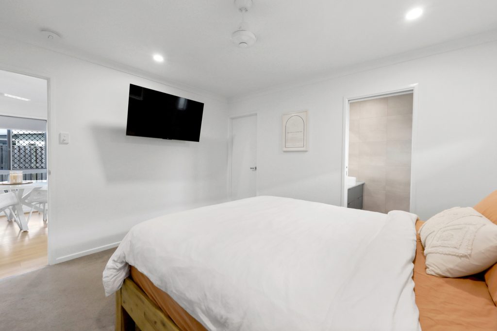 42 Ficus Crescent, Andergrove, QLD 4740 AUS