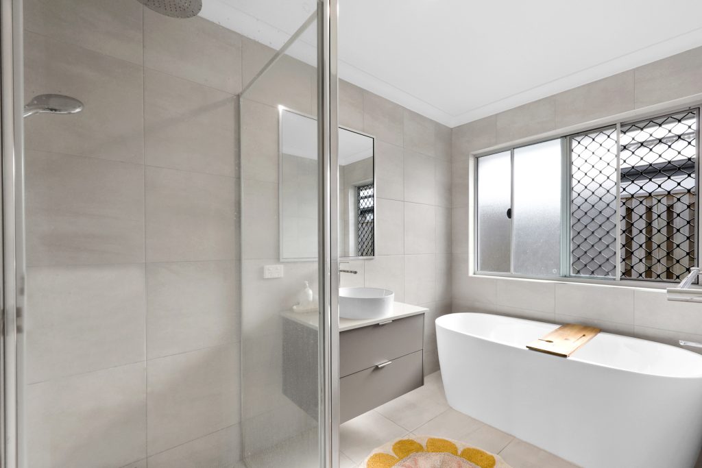 42 Ficus Crescent, Andergrove, QLD 4740 AUS