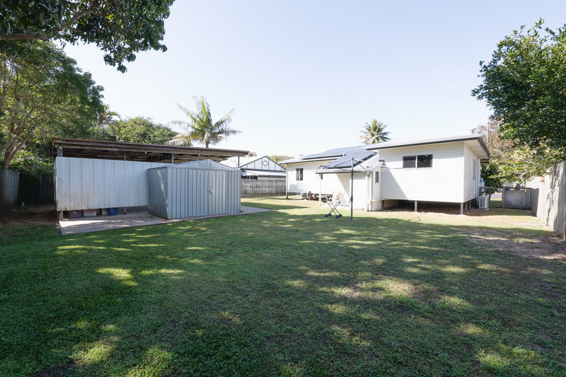 1 Crane Street, Slade Point, QLD 4740 AUS
