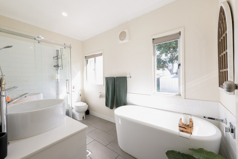 1 Crane Street, Slade Point, QLD 4740 AUS