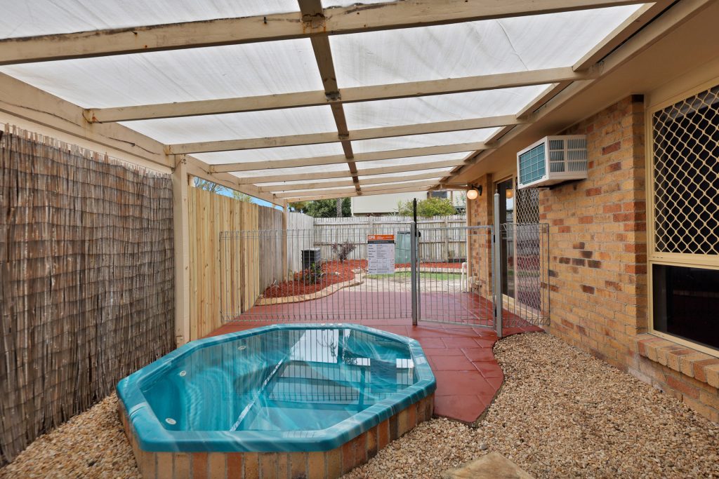 24 Cambridge Avenue, Andergrove, QLD 4740 AUS