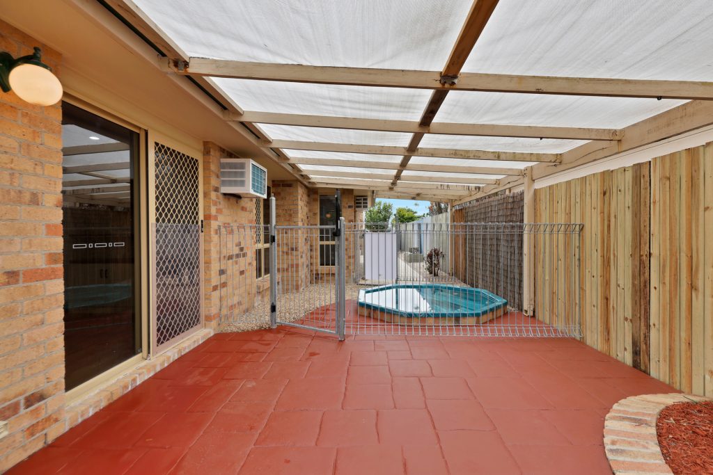 24 Cambridge Avenue, Andergrove, QLD 4740 AUS