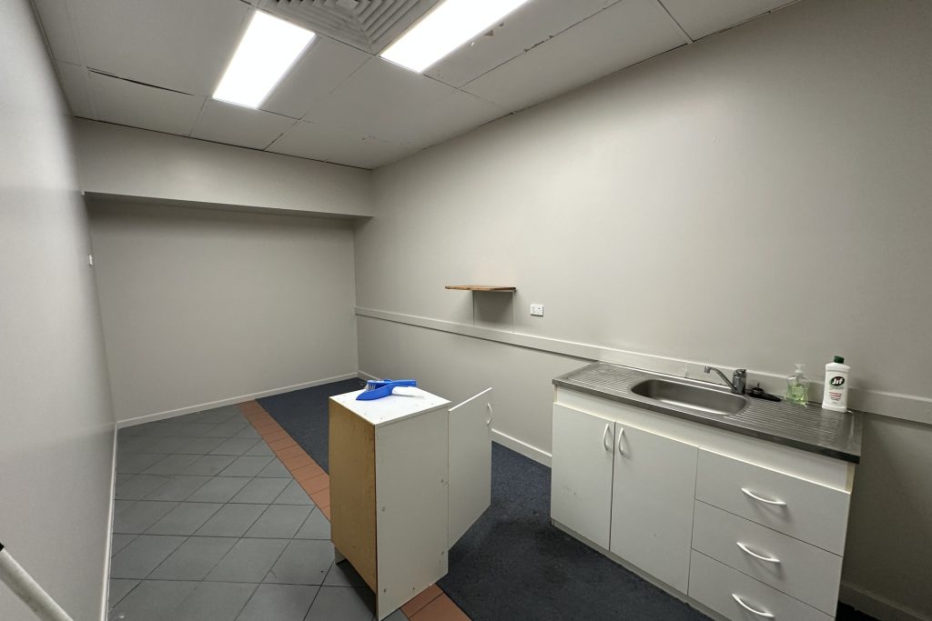 Suite 6/121 Boundary Road, Paget, QLD 4740 AUS