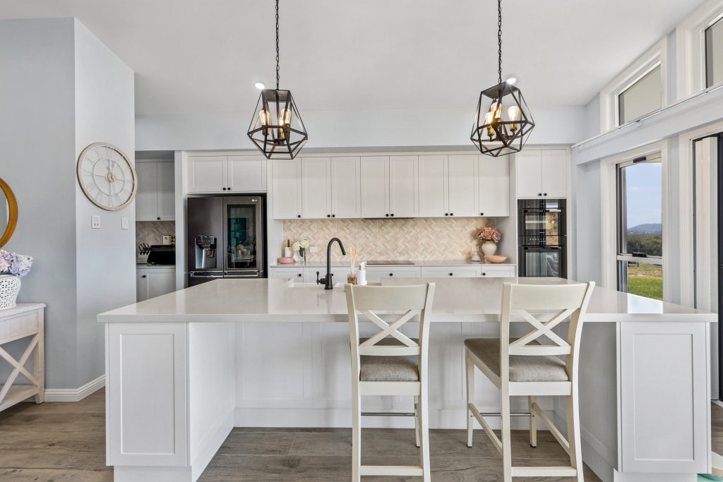 174 Moonlight Drive, Sarina, QLD 4737 AUS