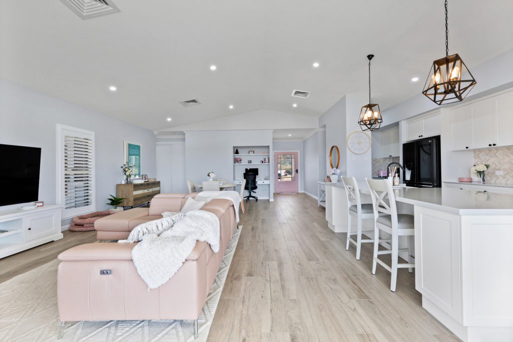 174 Moonlight Drive, Sarina, QLD 4737 AUS