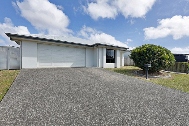 3 Fairway Drive, Bakers Creek, QLD 4740 AUS