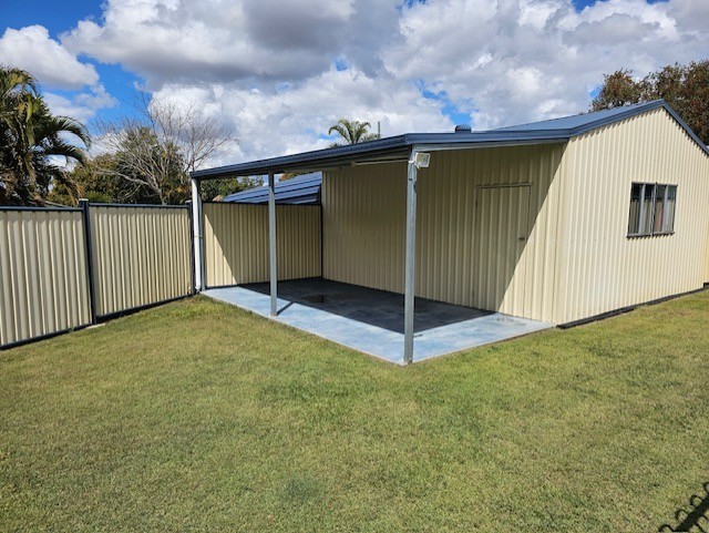 24 Middle Crescent, Dysart, QLD 4745 AUS