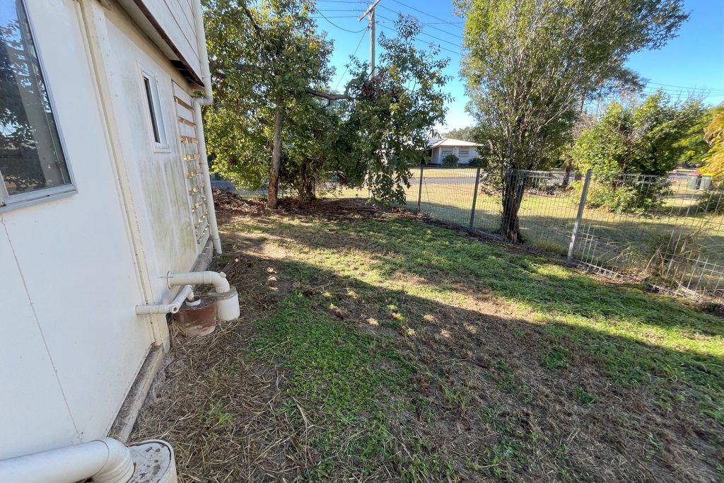 2 Winterer Crescent, Dysart, QLD 4745 AUS