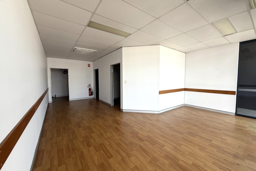 4/323 Bridge Road, West Mackay, QLD 4740 AUS