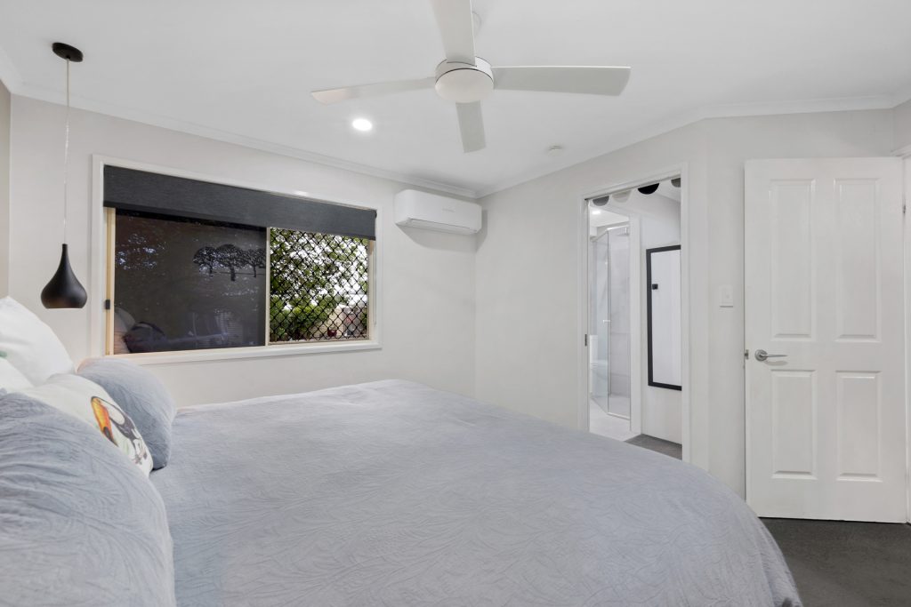 26 Dumfries Court, Beaconsfield, QLD 4740 AUS