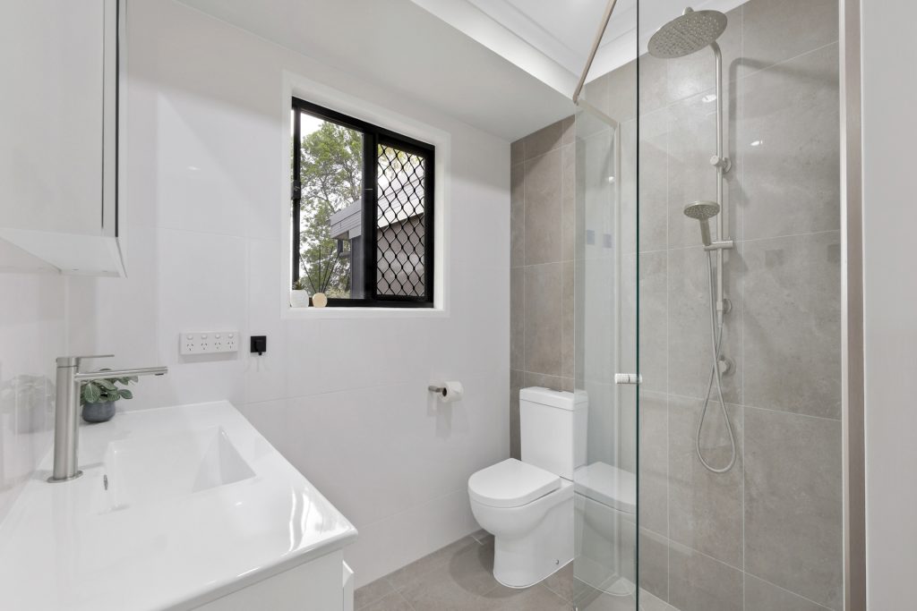 26 Dumfries Court, Beaconsfield, QLD 4740 AUS