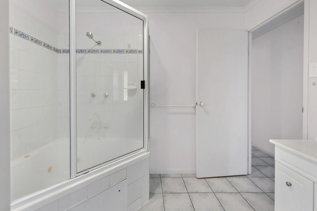 35 Barber Drive, Eimeo, QLD 4740 AUS