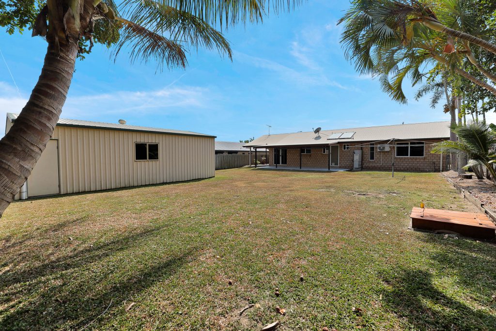 35 Barber Drive, Eimeo, QLD 4740 AUS