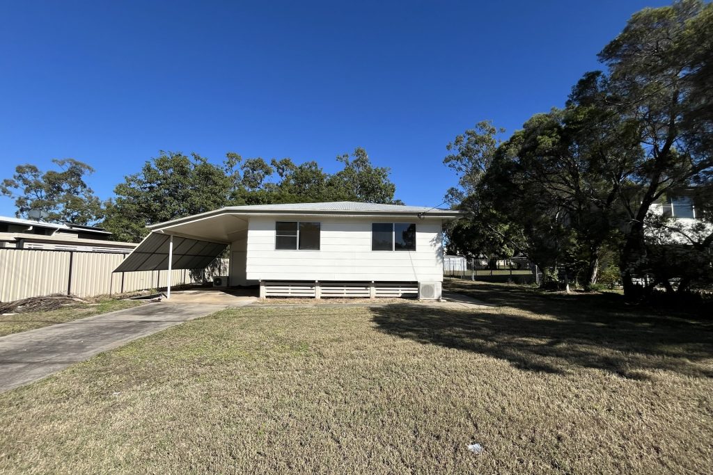 21 Lenton Street, Dysart, QLD 4745 AUS