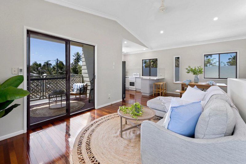 8 Armitage Drive, Eimeo, QLD 4740 AUS