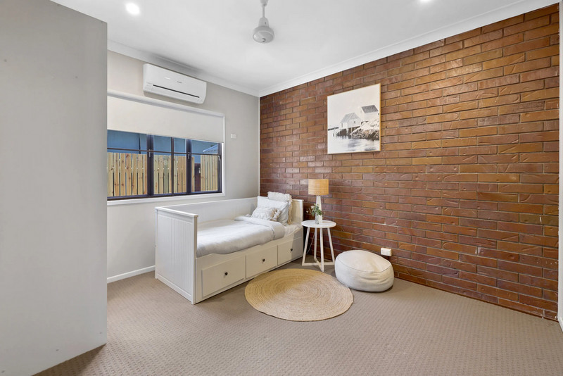 8 Armitage Drive, Eimeo, QLD 4740 AUS