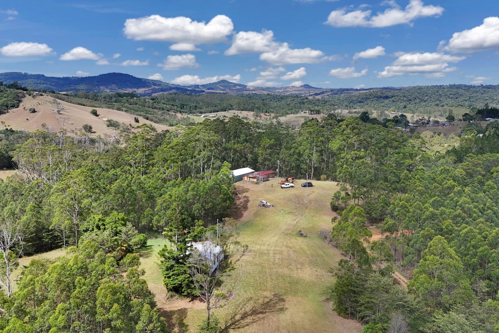194 Cathay Creek Road, Crediton, QLD 4757 AUS