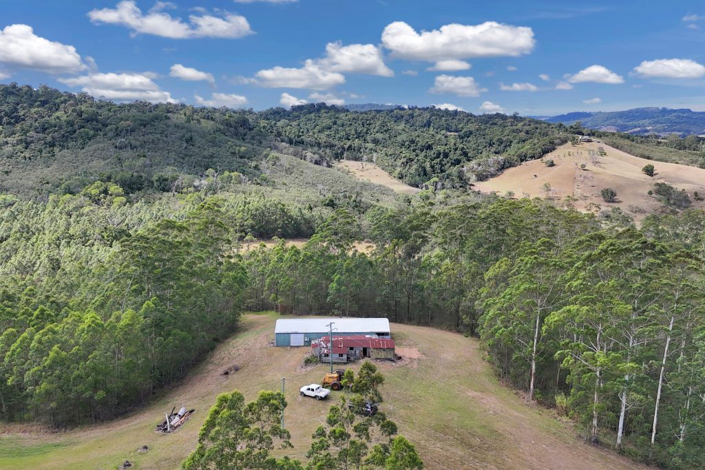 194 Cathay Creek Road, Crediton, QLD 4757 AUS