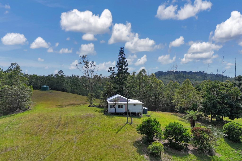 194 Cathay Creek Road, Crediton, QLD 4757 AUS