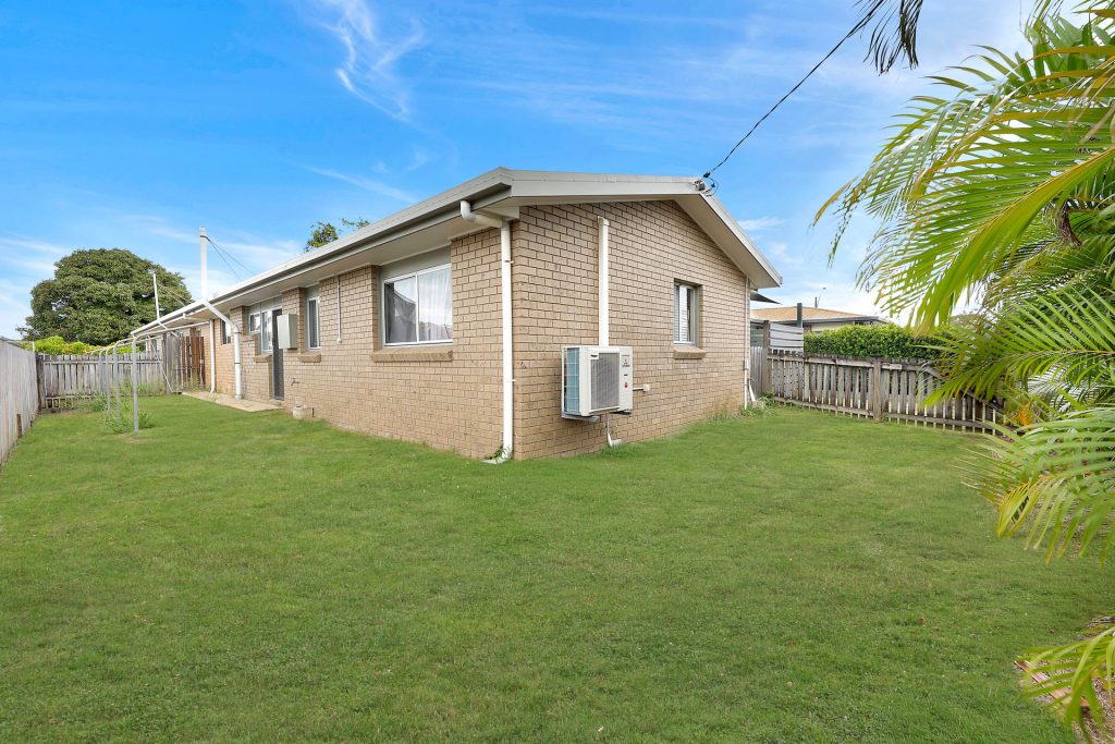 1 & 2/22 Burgess Street, North Mackay, QLD 4740 AUS