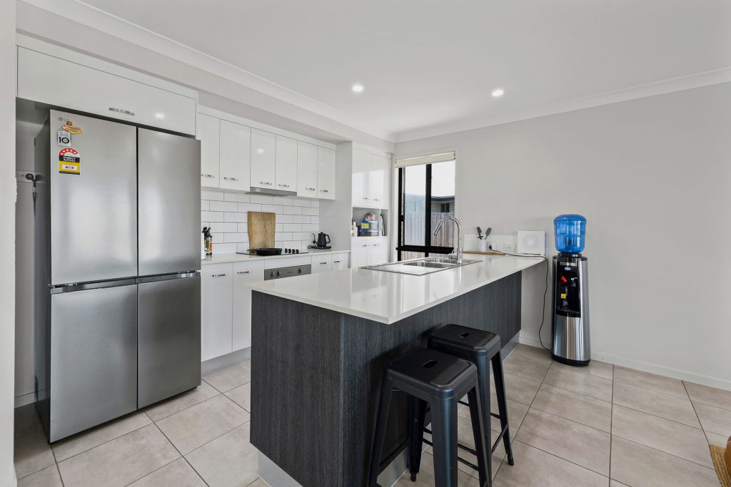 44 Thorn Avenue, Rural View, QLD 4740 AUS