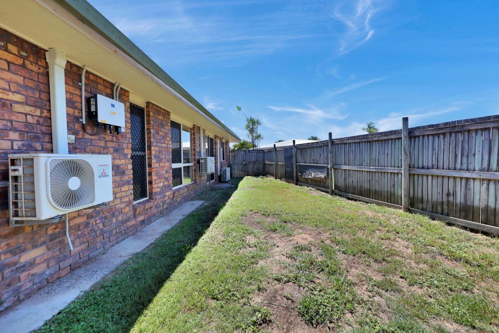 15 Charles Court, Andergrove, QLD 4740 AUS