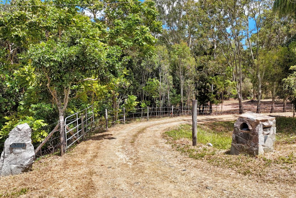 10 Rural View Drive, Rural View, QLD 4740 AUS