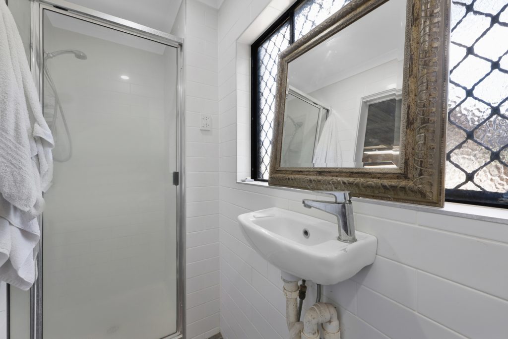 10 Rural View Drive, Rural View, QLD 4740 AUS