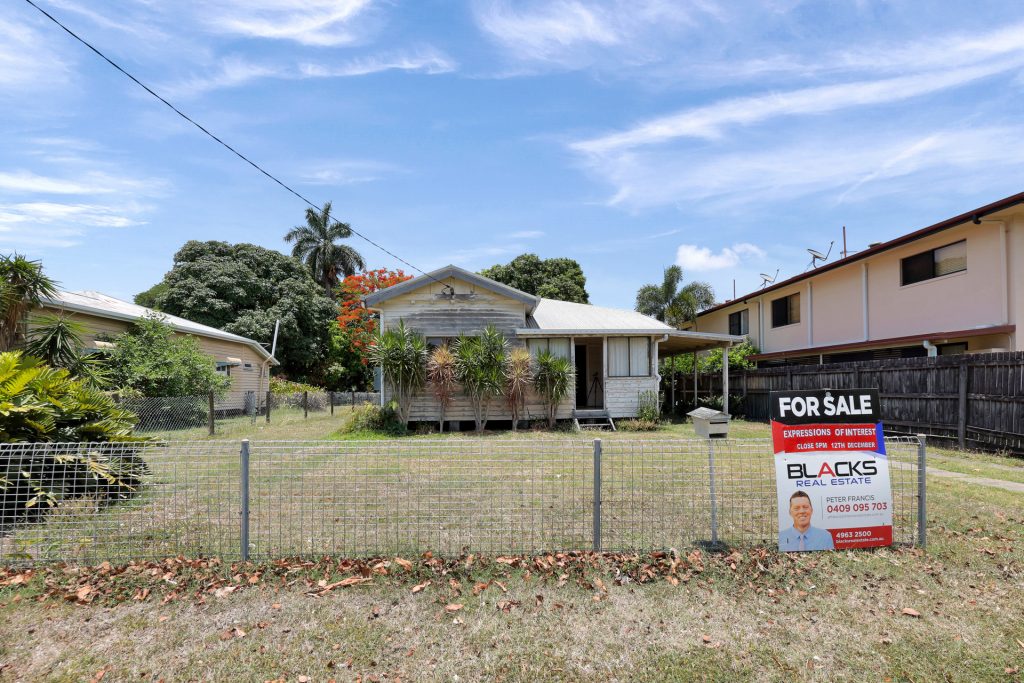 369 & 371 Bridge Road, West Mackay, QLD 4740 AUS
