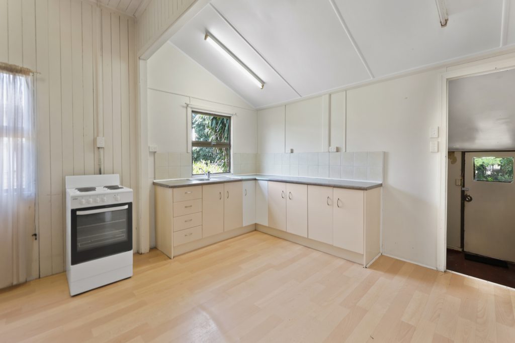 369 & 371 Bridge Road, West Mackay, QLD 4740 AUS