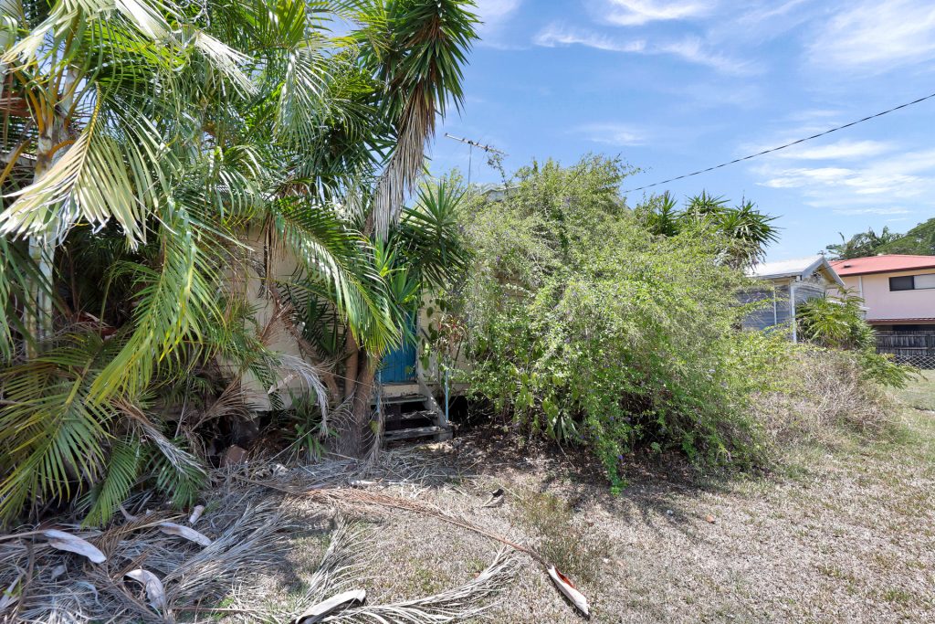 369 & 371 Bridge Road, West Mackay, QLD 4740 AUS