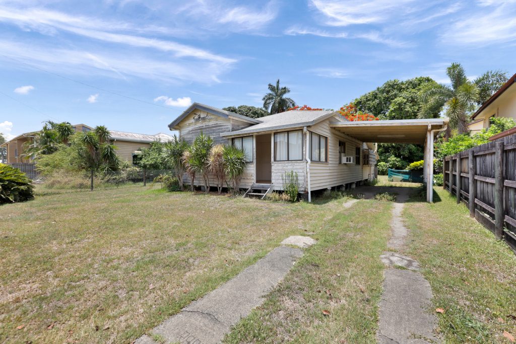 369 & 371 Bridge Road, West Mackay, QLD 4740 AUS