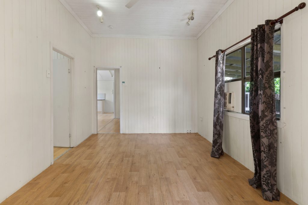 369 & 371 Bridge Road, West Mackay, QLD 4740 AUS