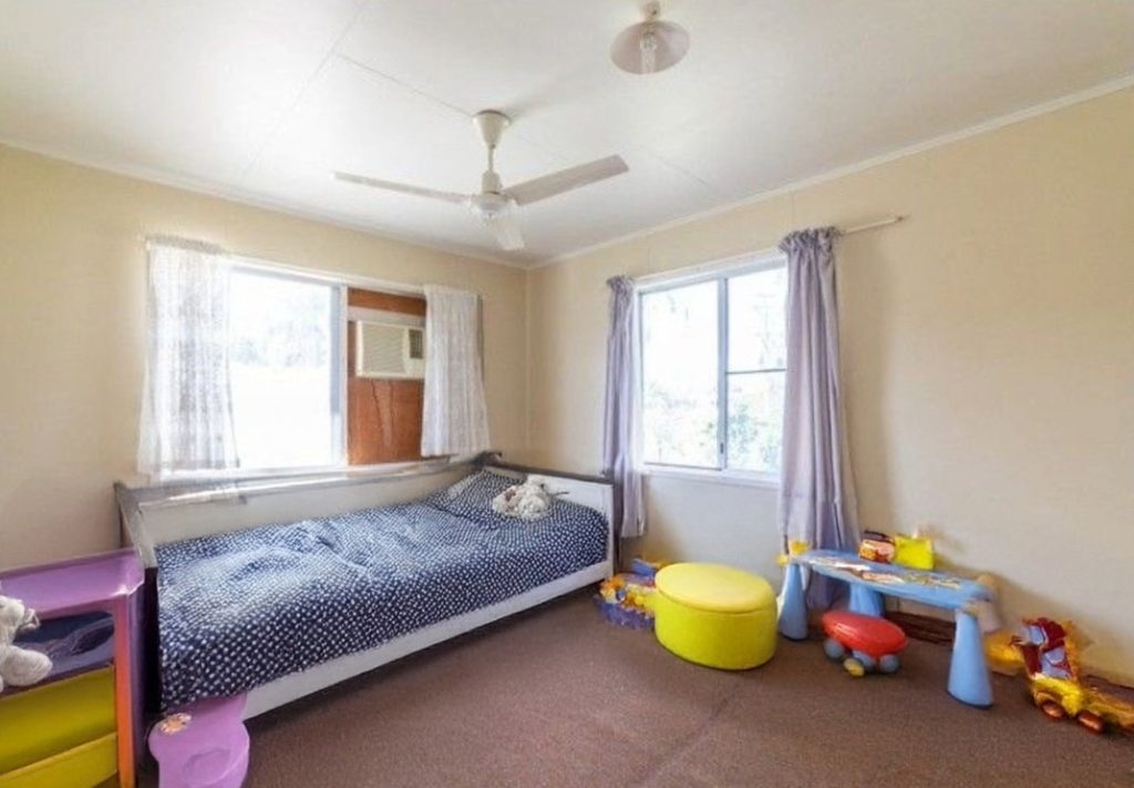 11 Middle Crescent, Dysart, QLD 4745 AUS