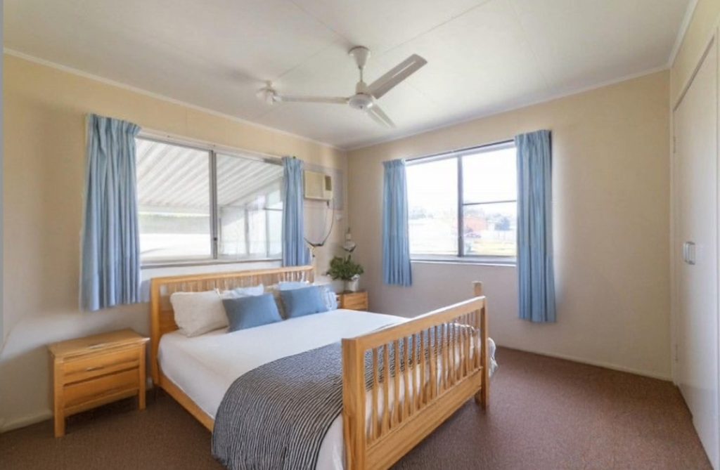 11 Middle Crescent, Dysart, QLD 4745 AUS